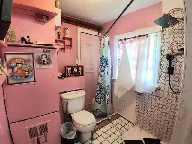 618 W Wood Street, Shawnee, OK 74801