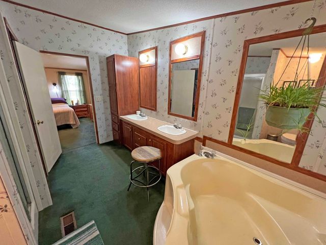 1525 Ethan Stone Road, Manning, SC 29102