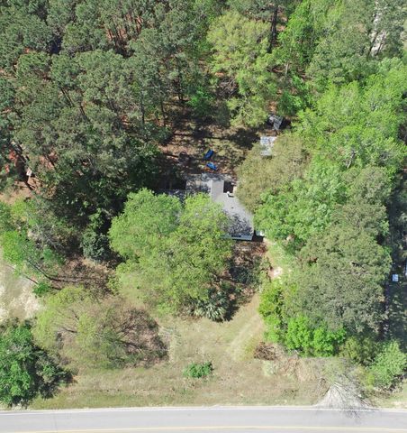 1525 Ethan Stone Road, Manning, SC 29102