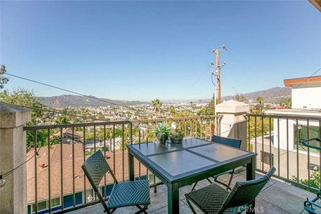 1301 Corona Drive, Glendale, CA 91205