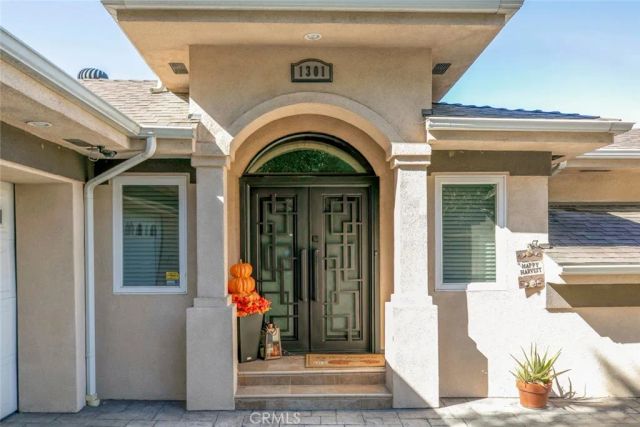 1301 Corona Drive, Glendale, CA 91205