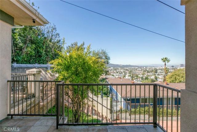 1301 Corona Drive, Glendale, CA 91205