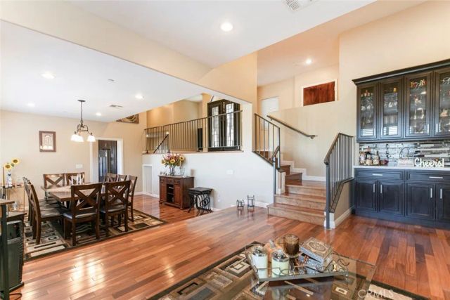 1301 Corona Drive, Glendale, CA 91205