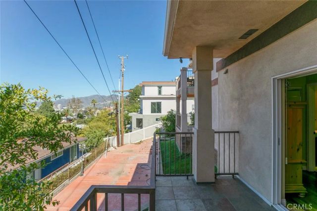 1301 Corona Drive, Glendale, CA 91205