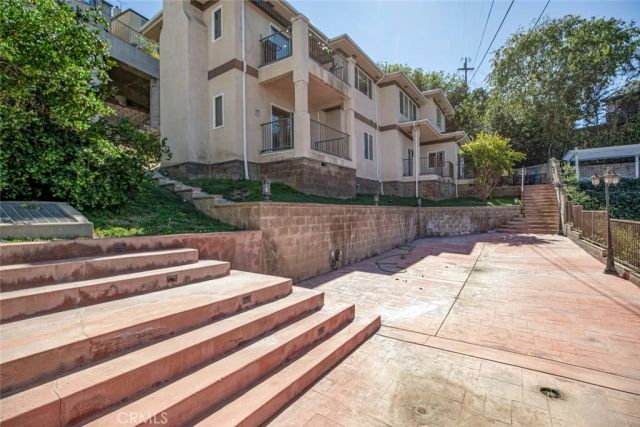 1301 Corona Drive, Glendale, CA 91205
