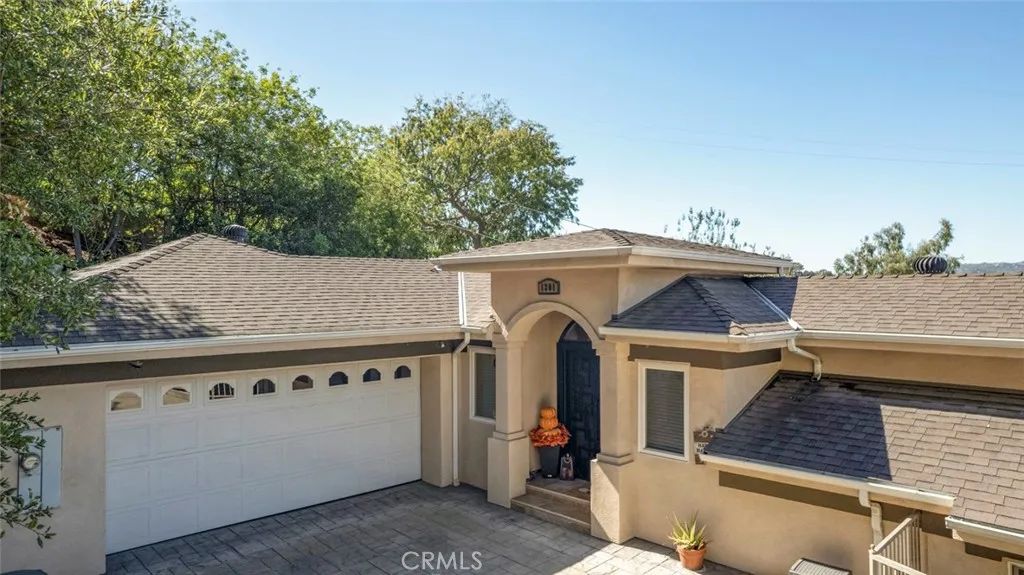 1301 Corona Drive, Glendale, CA 91205