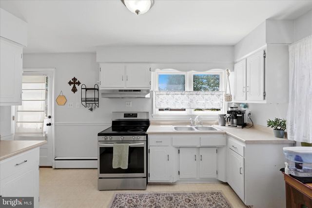 727 MORISON ST, Charles Town, WV 25414