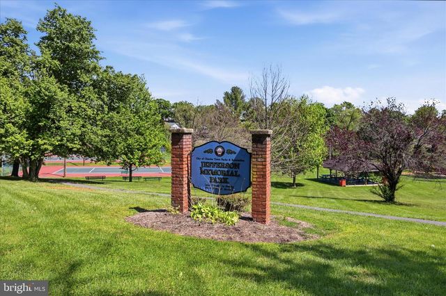 727 MORISON ST, Charles Town, WV 25414