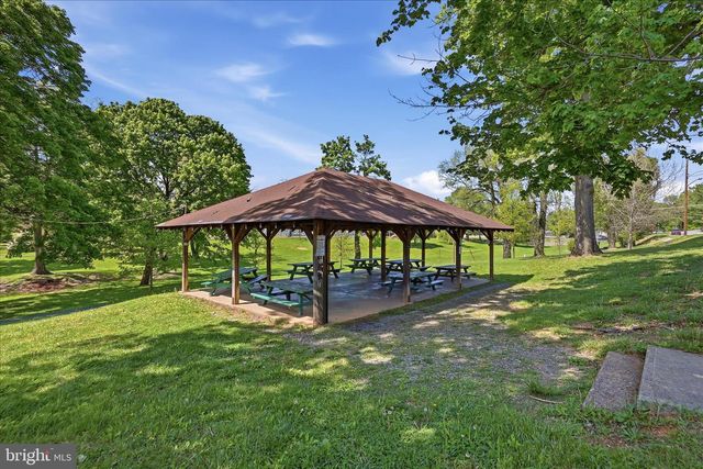 727 MORISON ST, Charles Town, WV 25414
