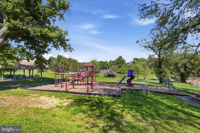 727 MORISON ST, Charles Town, WV 25414
