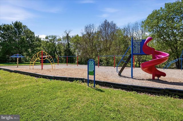 727 MORISON ST, Charles Town, WV 25414