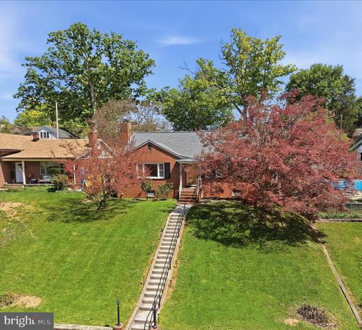 727 MORISON ST, Charles Town, WV 25414