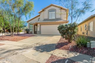 9130 N Safflower Lane, Tucson, AZ 85743