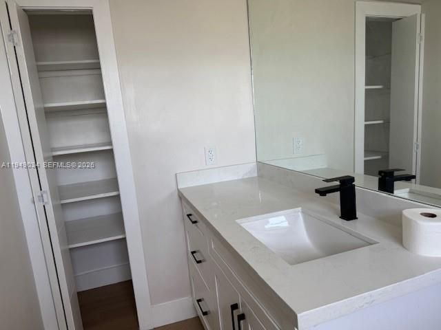 215 SE 3rd Ave 307B, Hallandale Beach, FL 33009