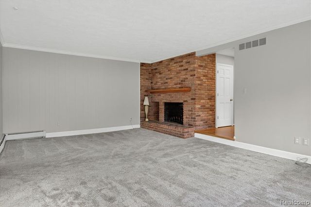 5447 Lahser Road, Bloomfield Hills, MI 48304