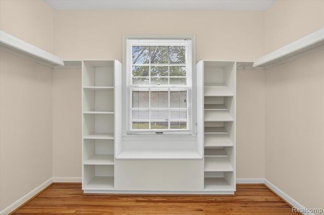 5447 Lahser Road, Bloomfield Hills, MI 48304