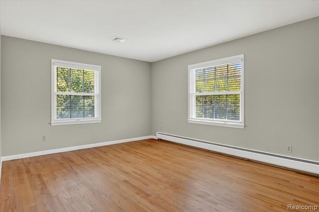 5447 Lahser Road, Bloomfield Hills, MI 48304