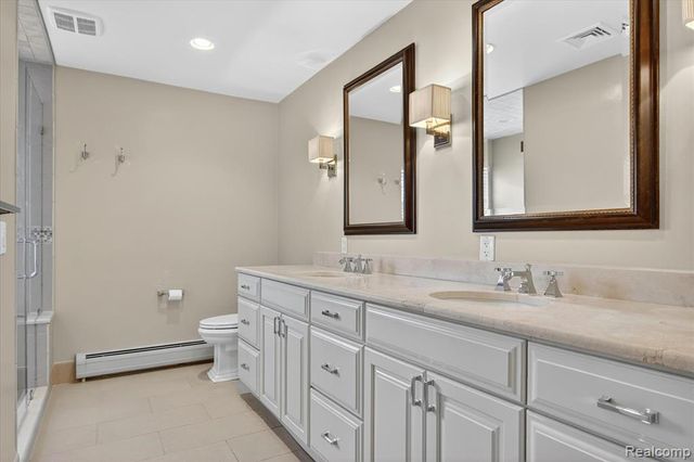5447 Lahser Road, Bloomfield Hills, MI 48304