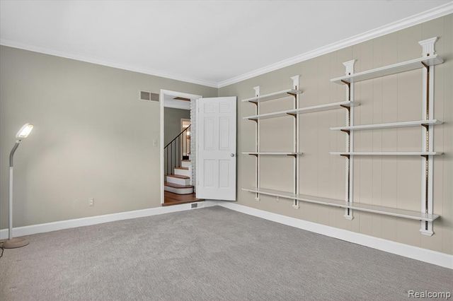 5447 Lahser Road, Bloomfield Hills, MI 48304