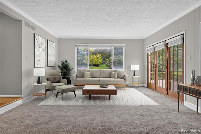 5447 Lahser Road, Bloomfield Hills, MI 48304