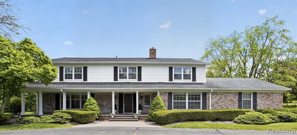 5447 Lahser Road, Bloomfield Hills, MI 48304