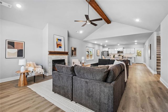 4400 SW Pawhuska Street, Bentonville, AR 72713