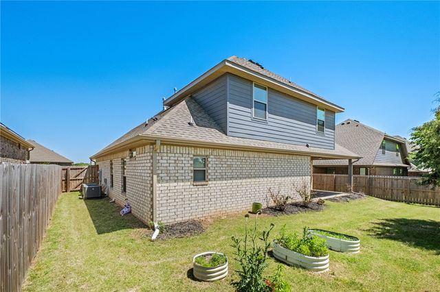 4400 SW Pawhuska Street, Bentonville, AR 72713