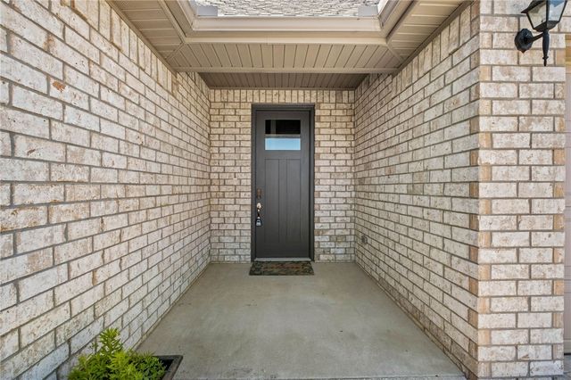 4400 SW Pawhuska Street, Bentonville, AR 72713