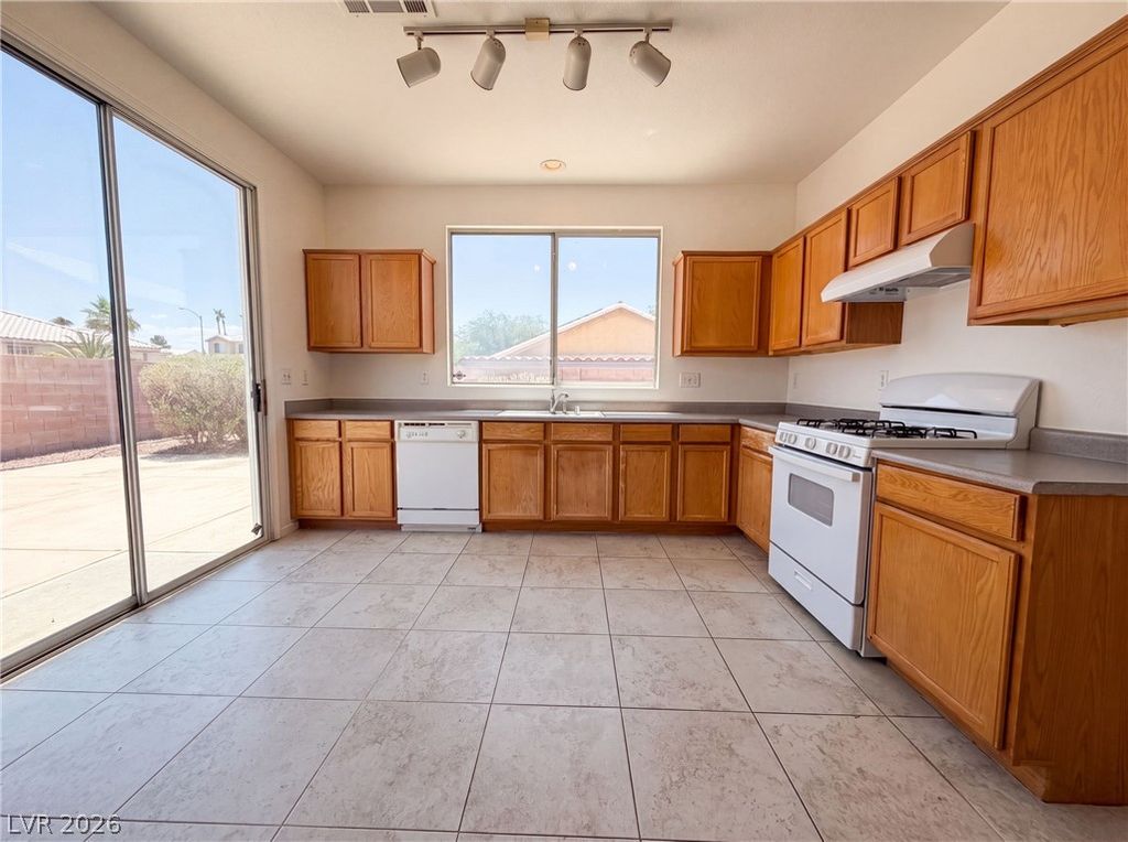 521 Quail Bird Place, Henderson, NV 89052 — photo 2