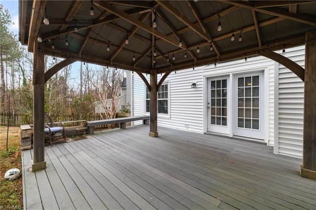 9 Compton Court, Greensboro, NC 27407