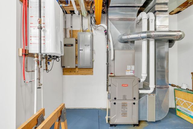 3905 Lakeshore Road, Lexington, MI 48450