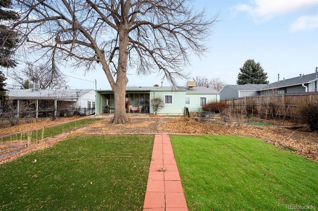 3013 S Cherry Way, Denver, CO 80222