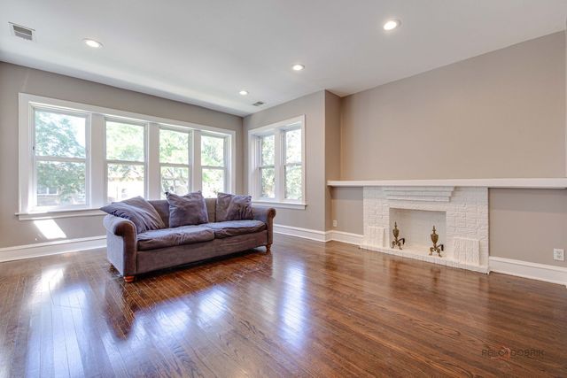5653 N Talman Avenue, Chicago, IL 60659