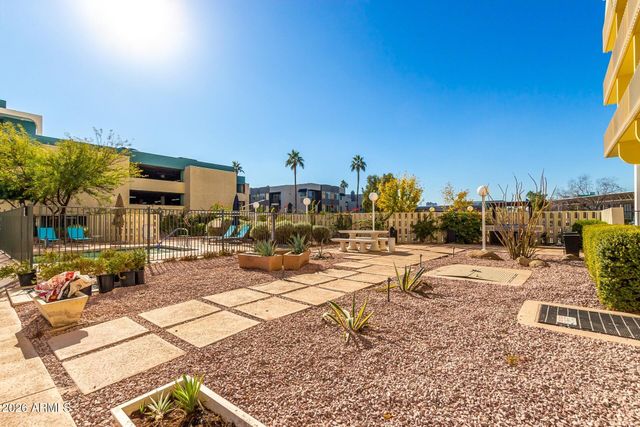 207 W CLARENDON Avenue 2B, Phoenix, AZ 85013