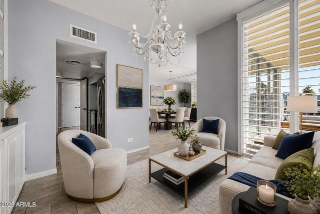 207 W CLARENDON Avenue 2B, Phoenix, AZ 85013