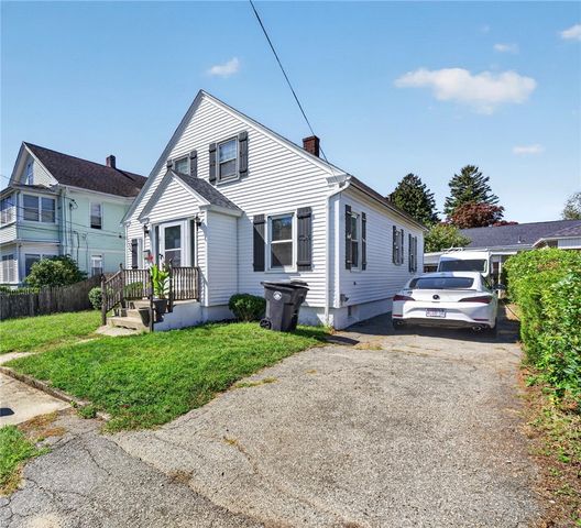 27 Ferncrest Boulevard, North Providence, RI 02911