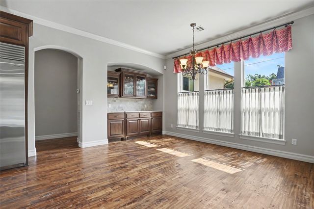 3403 S Birmingham Avenue, Tulsa, OK 74105