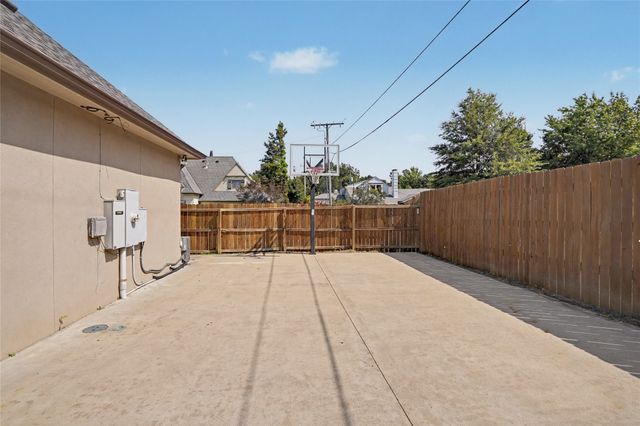 3403 S Birmingham Avenue, Tulsa, OK 74105