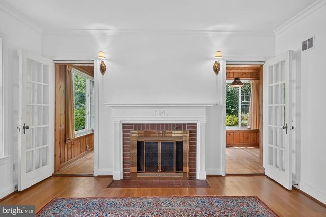 8112 RAYBURN RD, Bethesda, MD 20817