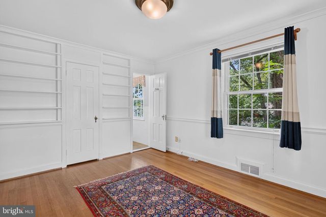 8112 RAYBURN RD, Bethesda, MD 20817