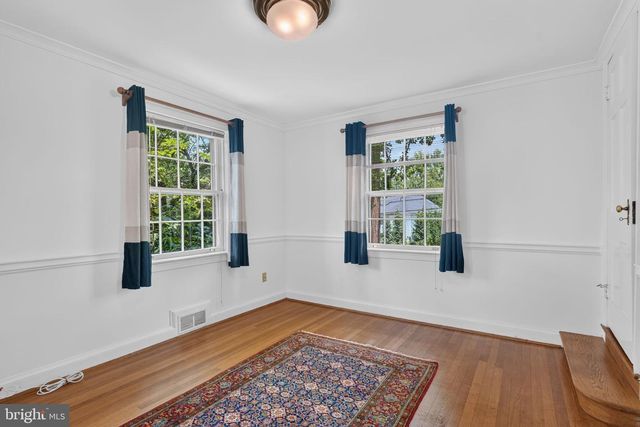 8112 RAYBURN RD, Bethesda, MD 20817