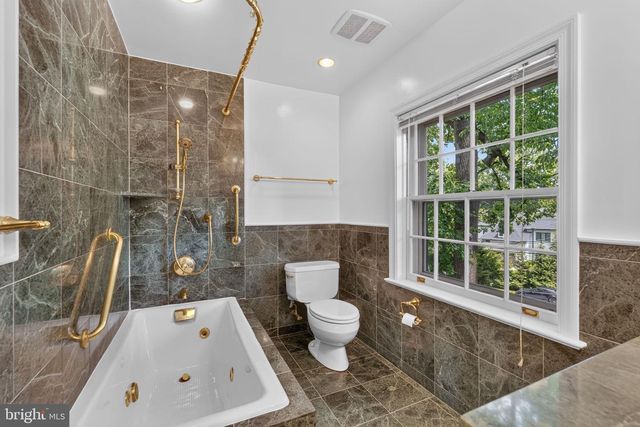 8112 RAYBURN RD, Bethesda, MD 20817