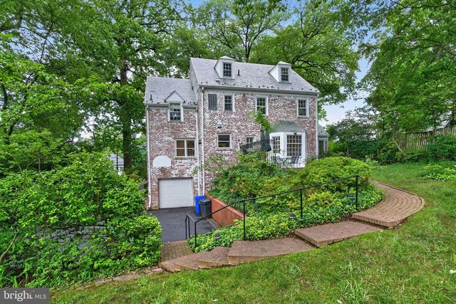 8112 RAYBURN RD, Bethesda, MD 20817