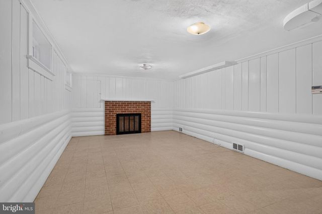 8112 RAYBURN RD, Bethesda, MD 20817