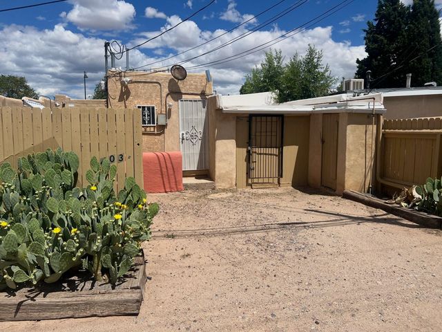 403 Columbia Drive SE, Albuquerque, NM 87106