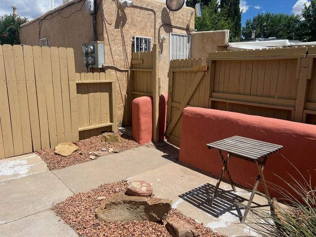 403 Columbia Drive SE, Albuquerque, NM 87106