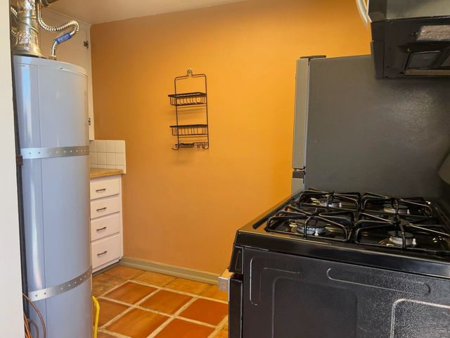 403 Columbia Drive SE, Albuquerque, NM 87106