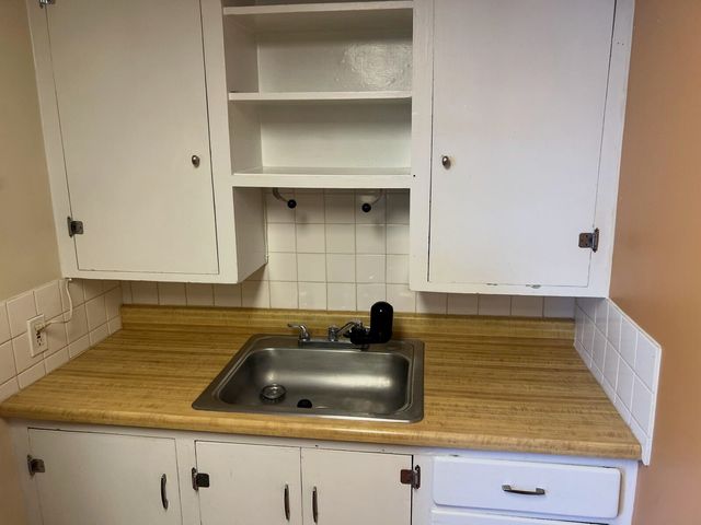 403 Columbia Drive SE, Albuquerque, NM 87106