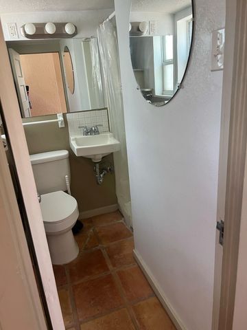 403 Columbia Drive SE, Albuquerque, NM 87106