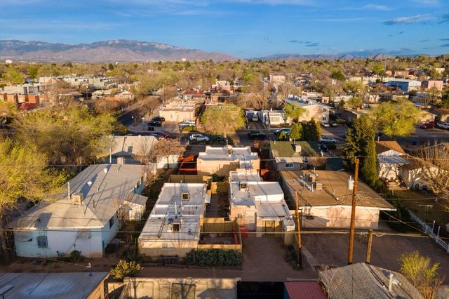 403 Columbia Drive SE, Albuquerque, NM 87106